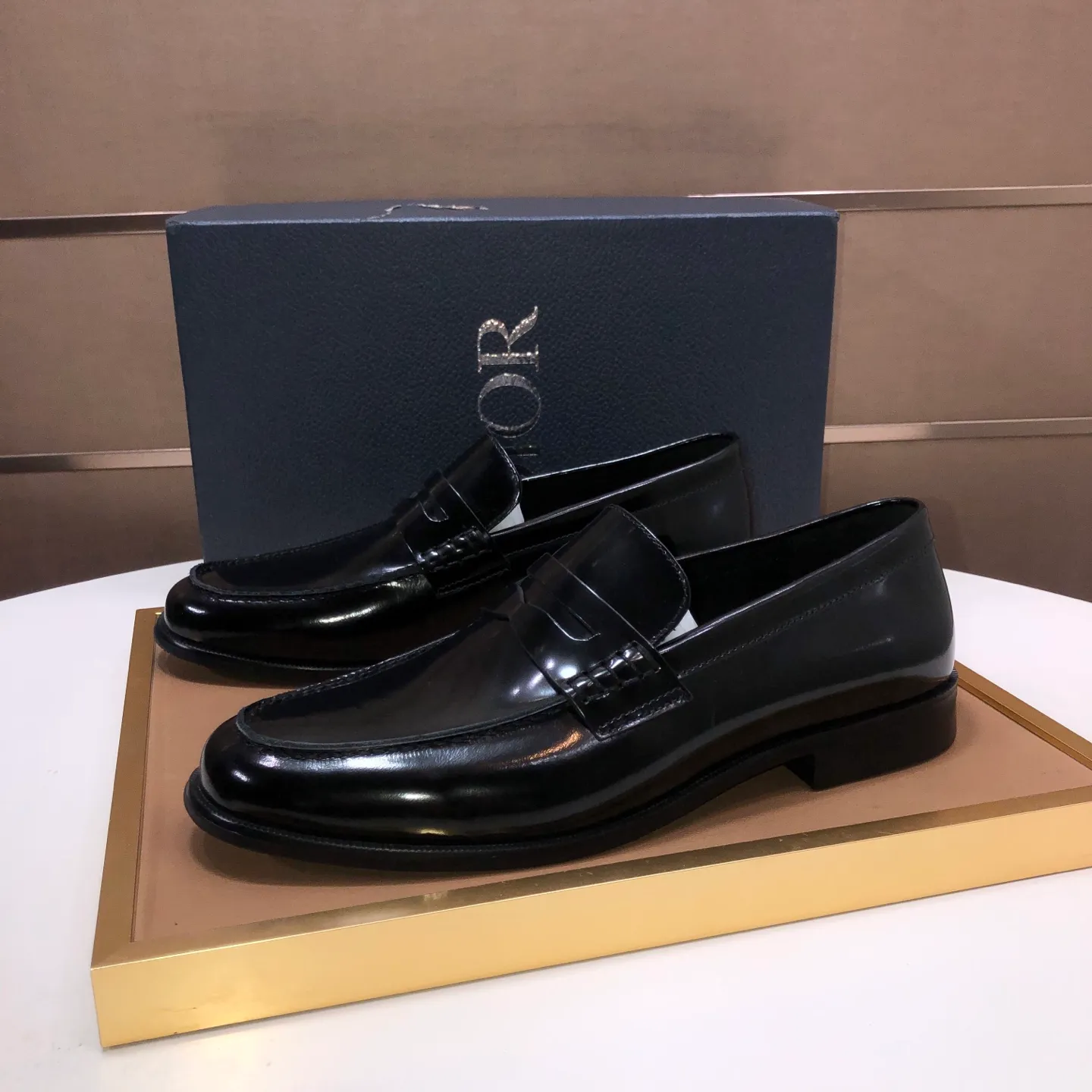 Men's shoes 💰580💰[Dior] (water-dyed cowhide lining) Dior original 1:1 high-quality factory, imported original materials, imported raw cowhide, water-dyed cowhide lining, original TPU outsole, code number: 39-44 (45 customized)